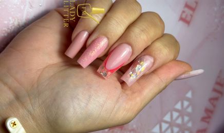 Lady Glitter chez Alina beauty concept : Institut de beauté à Le Cannet