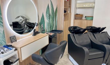 Tête en l'air : Coiffeur à Couternon