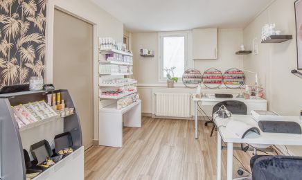 Belle Ô Naturel : Manucure à Amfreville-la-Mi-Voie