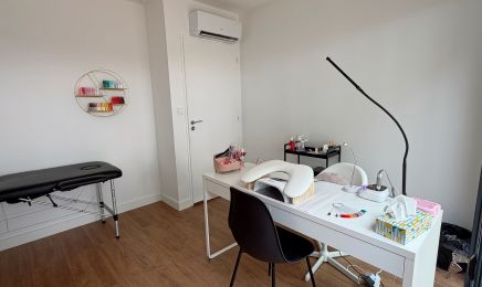 JS BEAUTY SALON : Manucure à Plaisance-du-Touch