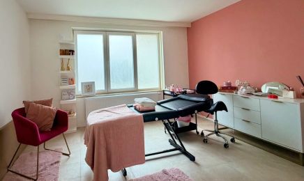 AR Beauty : Coiffeur à Jette