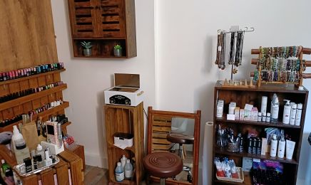 Laulie Zen : Manucure à Pignans