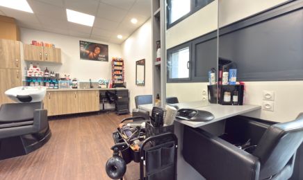 Esthétique & Coiffure Mila B : Coiffeur à Salon-de-Provence