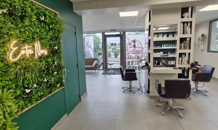 Entre Nous - Le Salon d'Amélye : Coiffeur à Feugarolles