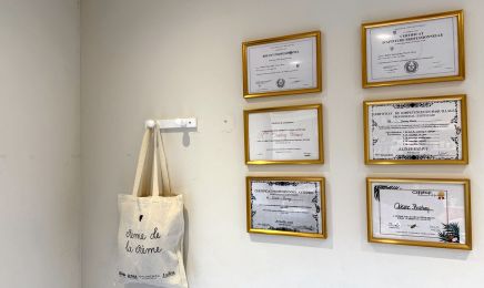 LE N°7  : Manucure à La Hague