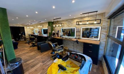 Le Jok’Hair Barber : Institut de beauté à Paris