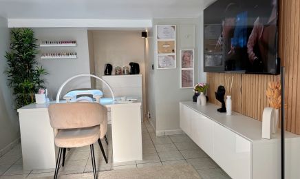 House of Tan 95  : Manucure à Le Plessis-Bouchard