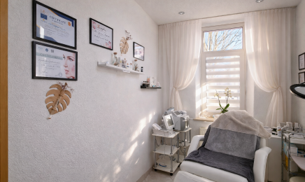 Beauty Lab Permanent Tattoo Kosmetikerin: Kosmetikstudio in Chemnitz