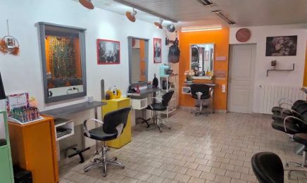 Chez Angele : Coiffeur à Landelles-et-Coupigny
