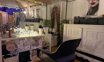 M‘ et Vous : Manucure à Montbrison