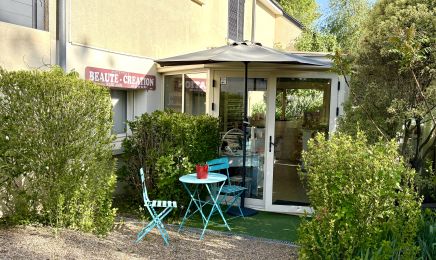 Beauté Création  : Manucure à Segré-en-Anjou Bleu