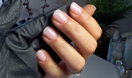 Les ongles de Louise  : Manucure à Maubec
