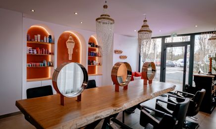 Jakuta Kamberi : Coiffeur à La Milesse