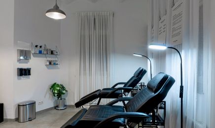 BRILLEZ BRUSSELS - Strass dentaire & Blanchiment dentaire : Tatoueur à Bruxelles