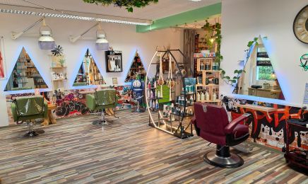 Haarstudio Light by Jennifer Bastkowski: Friseur in Kaiserslautern
