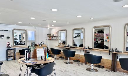 Distroy Coiffure & Barbier By Julie : Coiffeur à Rousset