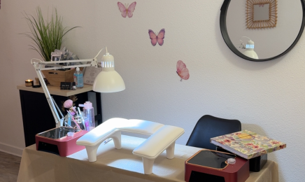 Tifaleya Beauty  : Manucure à Riom