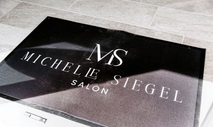 Michelle Siegel Salon: Friseur in Wiesau