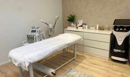 COIFF ME UP : Coiffeur à Forest
