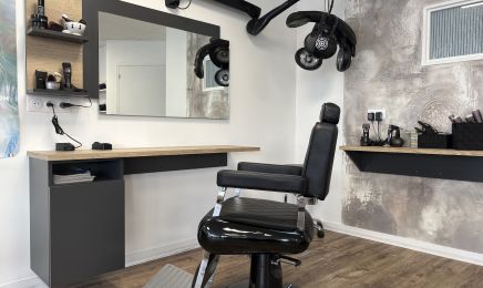 L’instant Présent  : Coiffeur à Caulnes