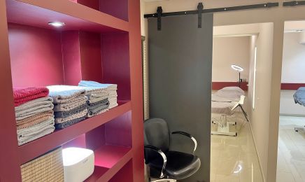 Ladymsi Waxing & Hairstyling: Kosmetikstudio in Stuttgart