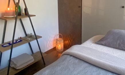 Kālī Massages - Certifiée Renata França : Coiffeur à Mougins
