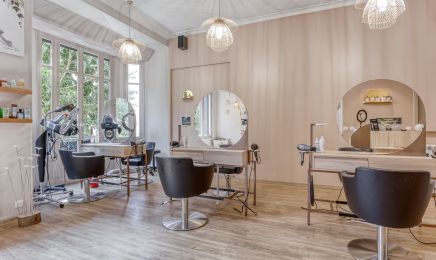 La Couleur by Caroline : Coiffeur à Antibes