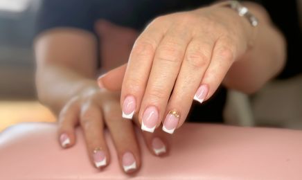 JS BEAUTY SALON : Manucure à Plaisance-du-Touch