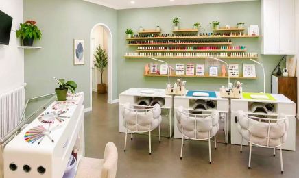 Couleurs Des Ongles : Institut de beauté à Paris