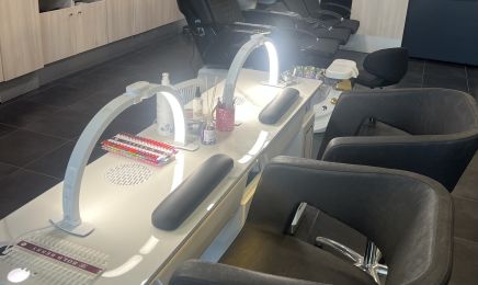 MARIE NAILS ET BEAUTÉ - Chez NB Style Création  : Manucure à Salon-de-Provence