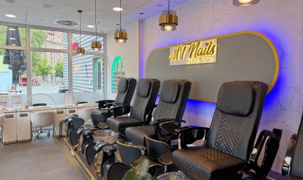MT Nails Beauty Salon: Kosmetikstudio in Nürnberg