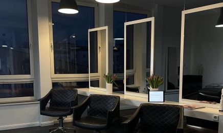 Pano Hairstylist by Villan Care: Friseur in Frankfurt am Main