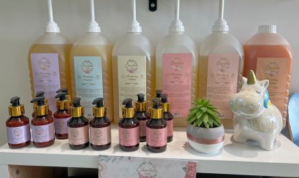 Charlotte s’en mêle : Coiffeur à Saint-Georges-du-Bois