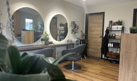Friseur Madeleine: Kosmetikstudio in Hösbach