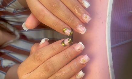 Alicia Ongles & Cils : Manucure à Belz