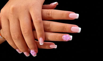 So nails : Institut de beauté à Gémenos