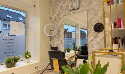 Ewig Eleganz Salon Hairstylistin: Kosmetikstudio in Heinsberg