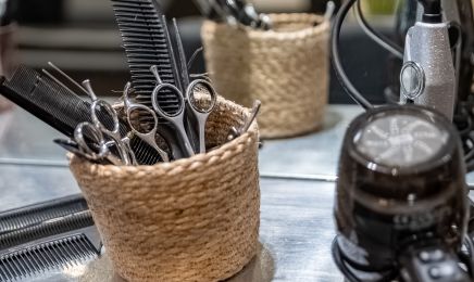 LE SALON BY JUSTINE  : Coiffeur à La Grande-Motte
