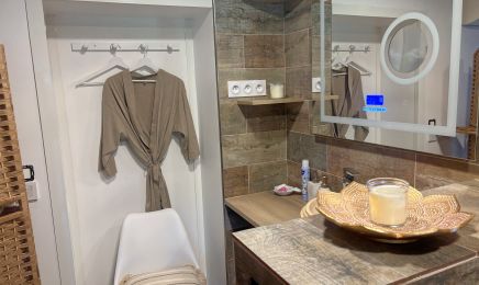 Ô Mains de Mathilde  : Institut de beauté à Six-Fours-les-Plages