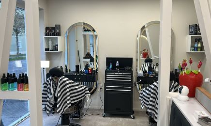 La Bella Friseur Salon: Barbershop in Neuwied