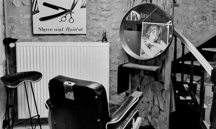 Caractère Coiffure : Coiffeur à Airvault