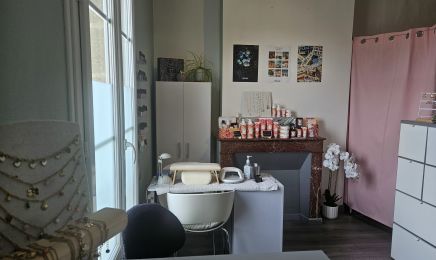 Van'Esthetique : Institut de beauté à Arveyres