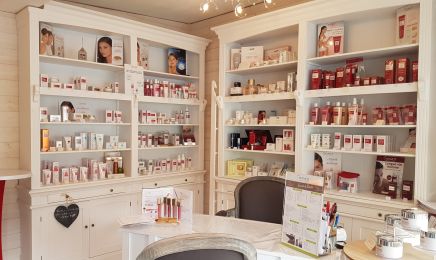 Secrets de Beauté : Manucure à Trélazé