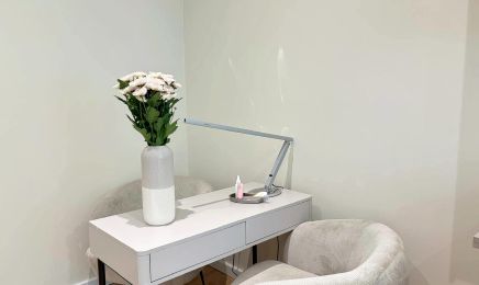 Karina Kosmetikstudio Gesichtsbehandlung Akne Hautreinigung: Kosmetikstudio in Hamburg