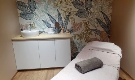 A Corps Parfait  : Manucure à Lécousse