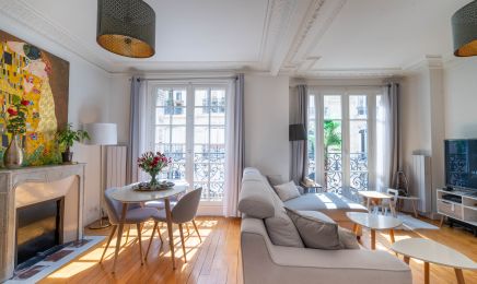 Maison de coiffure privée - Mélissa Gougis : Institut de beauté à Paris