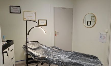 Cocoon beauté  : Manucure à Morestel