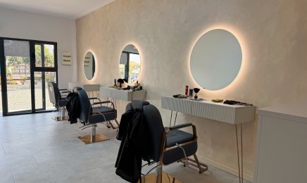 Hair Plaza  : Barbier à Velaux