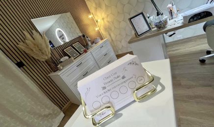 Cos Beauty Nails : Manucure à This