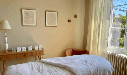 Caroline - Facialiste - Kobido - Peeling - Microneedling Acs Pen : Institut de beauté à Nîmes